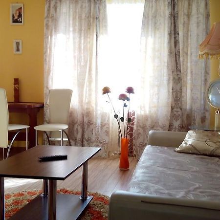 Apartment Studio On Mayakovskogo Avenue Zaporizhia エクステリア 写真